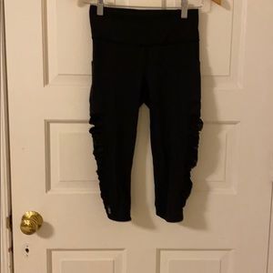 Lululemon Black Crop
